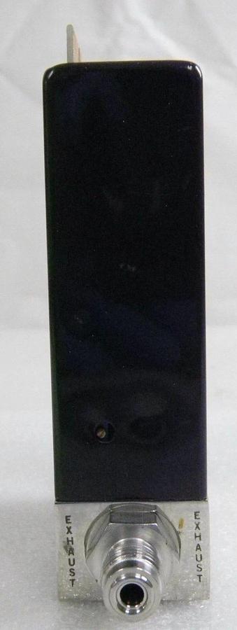 Used Unit UFC-1500A, Mass Flow Controller, Gas- N2, Range- 3 SLM, 1/4" M I/O