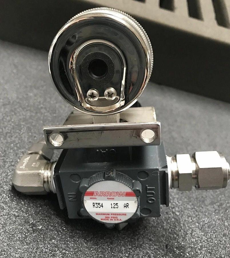 Used Arrow Pneumatics R354 Pressure Regulator, 1/4" x 1/2" Swagelok Fittings
