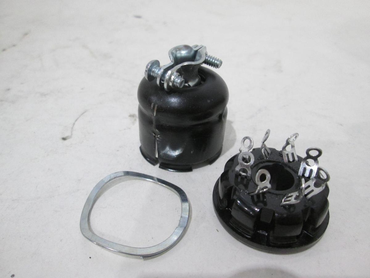 Used 8 Pin Connector, 9080-0052, Fem w/Clamp, New