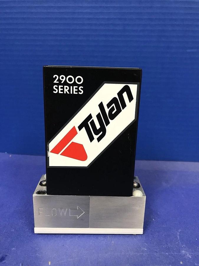 Used Tylan DFC 2979N MFC Mass Flow Controller 1 SLPM, N2, Block Mount, Used