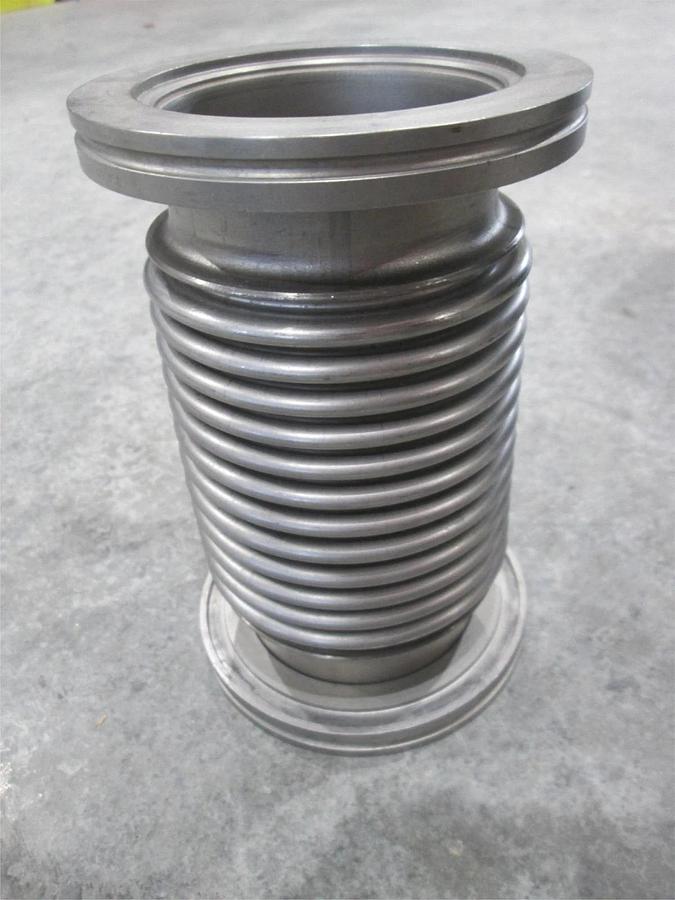 Used Stainless Steel Formed Bellows Vacuum Pipe/Hose, 7"L, 107MM Flange, Used