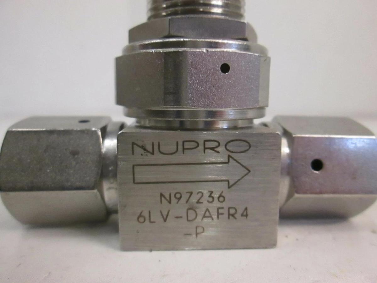 Used Nupro 6LV-DAFR4-P Manual Valve w/ Green Handle, 1/4" FVCR/FVCR, Used