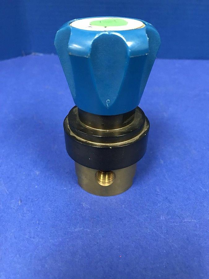 Used GO PR-2 Regulator 100717, Brass, 0-25 psi,  Used
