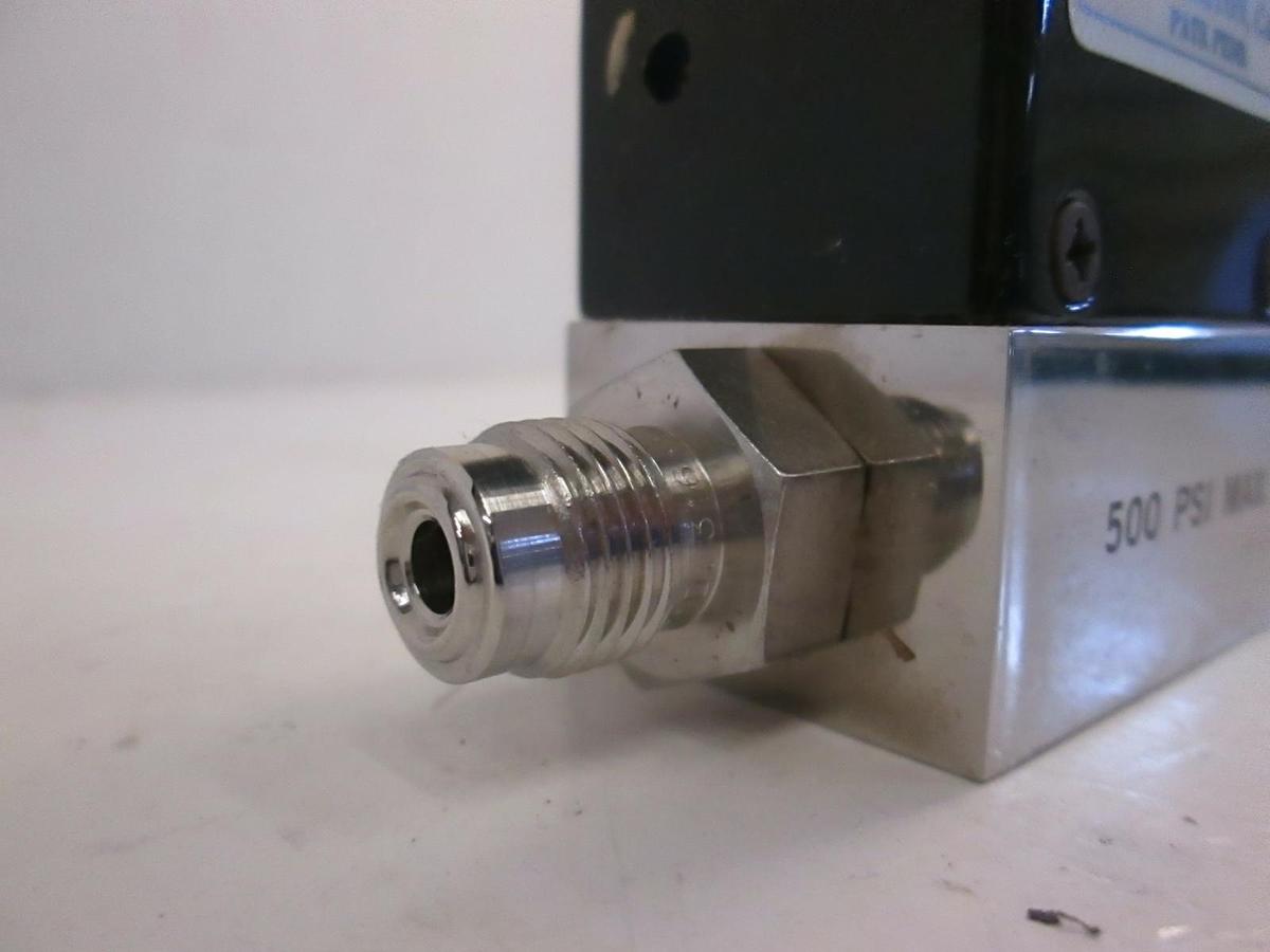 Used Unit UFC-1000 Mass Flow Controller MFC, N2, 2 SLM