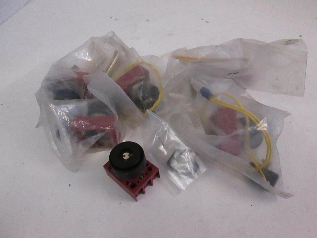 Used P22 Selector Switches, 2 And 3 Position, Lot of 6