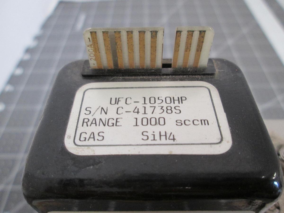 Used UNIT Instruments UFC-1050HP Mass Flow Controller MFC SiH4 1000 SCCM 1/4" VCR