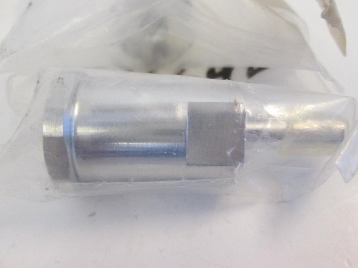 Parker Ewal 56-60-4TWZ-R, Inlet Connection, Male, Lot of 2