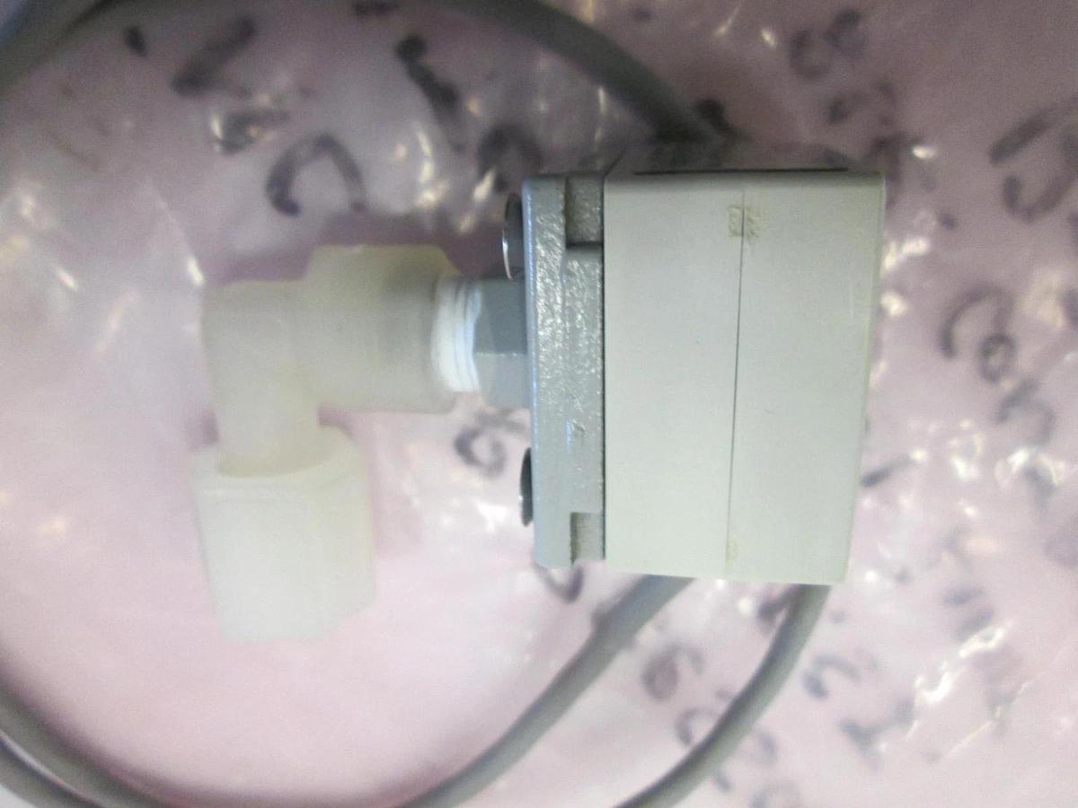 Used SMC, ISE4-T1-25, Digital Pressure Switch, Used