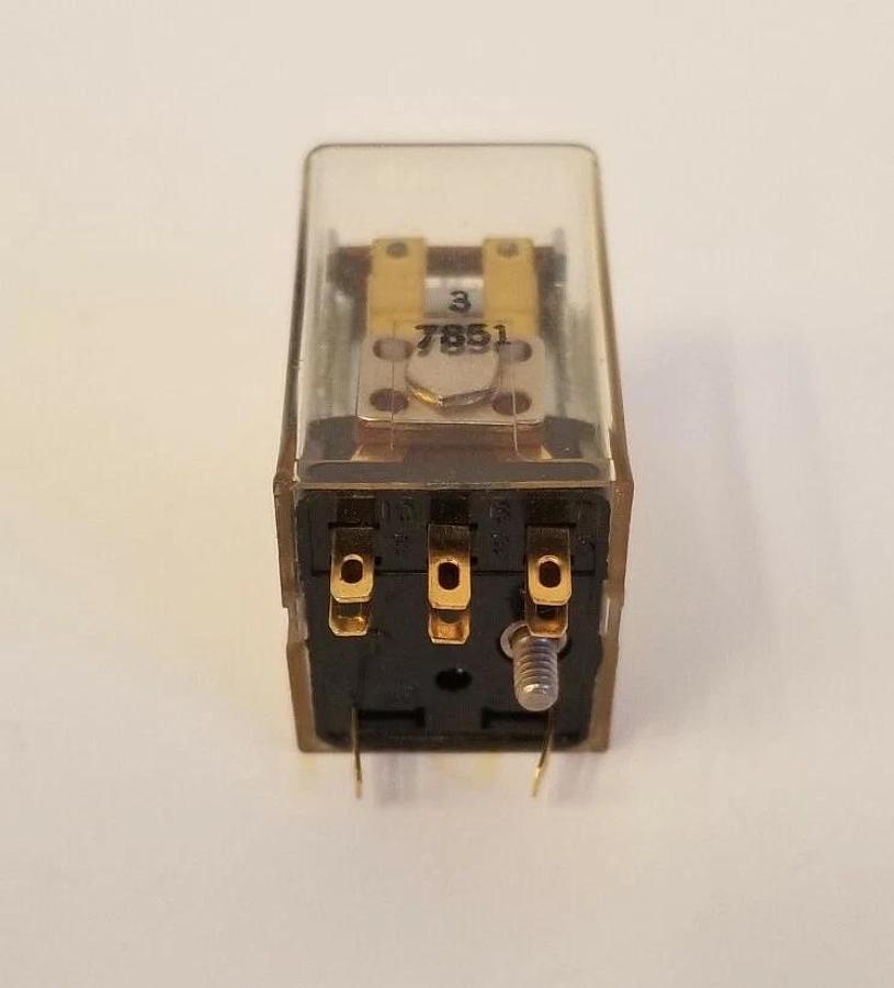 Sigma 70R2VS-6DC Relay, 2A, 28 VDC, Lot of 3