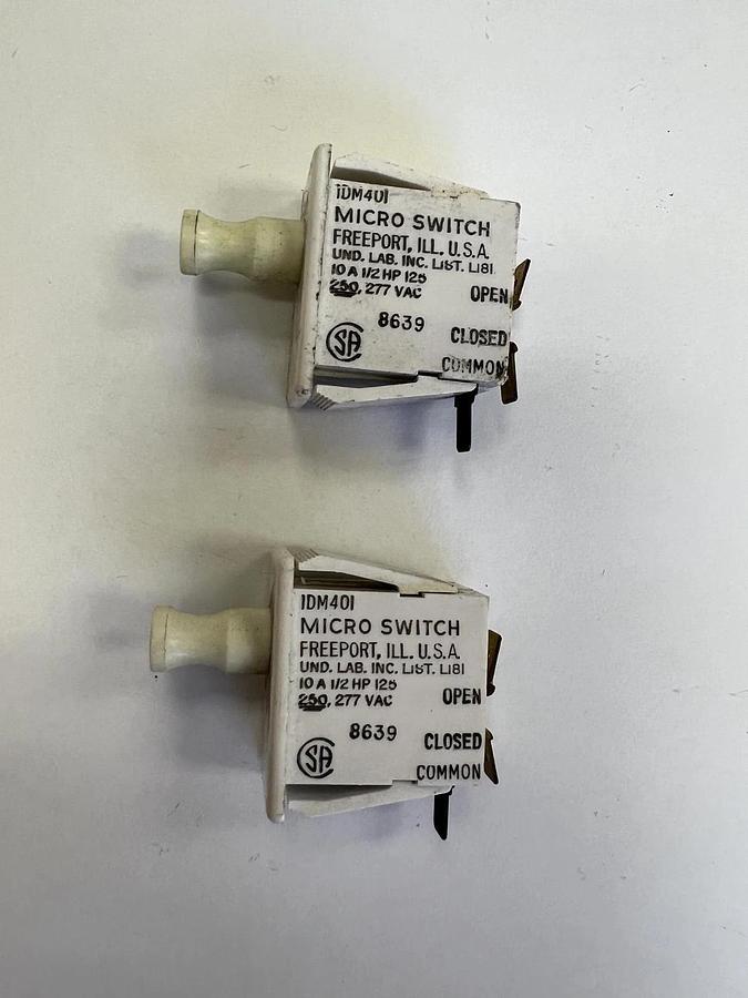 Used 1DM401 Micro Switch L181 10A 1/2HP 125, 250. 277 VAC 8639, Used