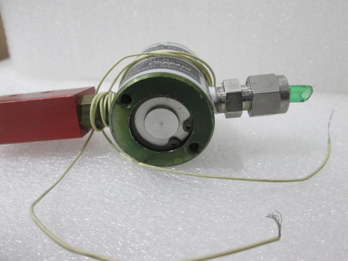 Used Clippard, Model 2013, Clippard Cylinder w/ Vacuum Transducer Pump, Used