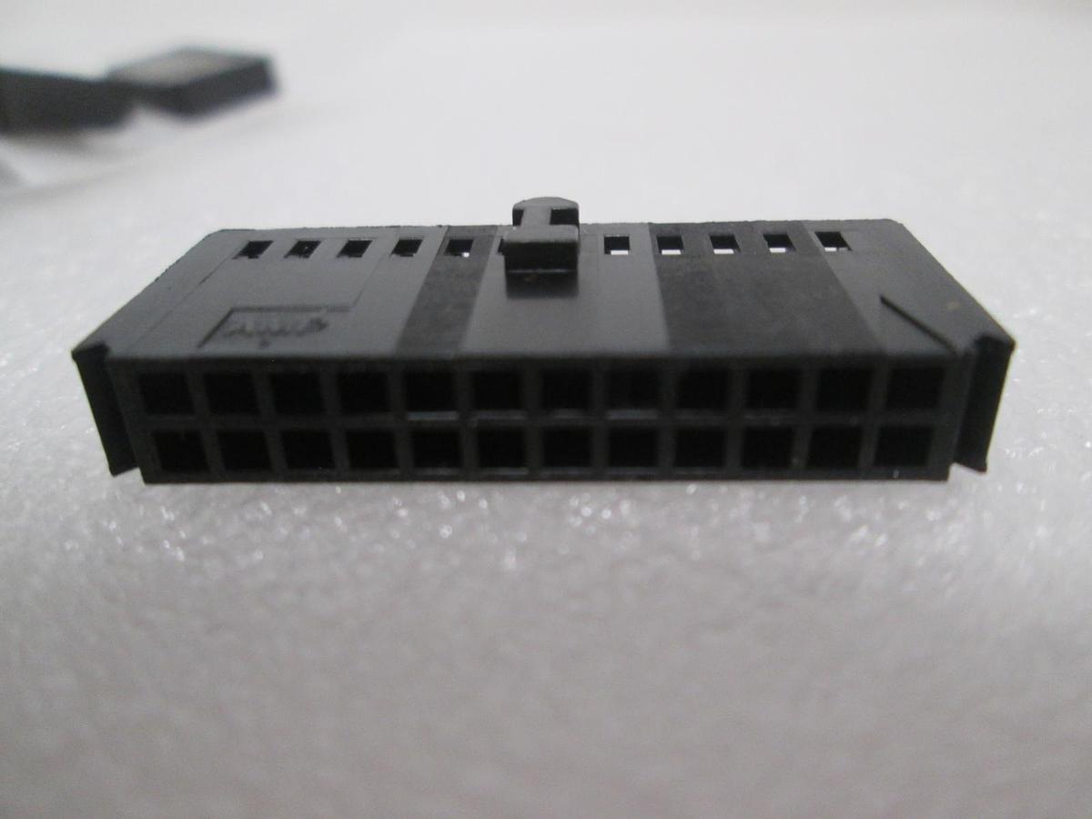 Used AMP, 24 Pin Connector, 116-7132, New, Lot of 9