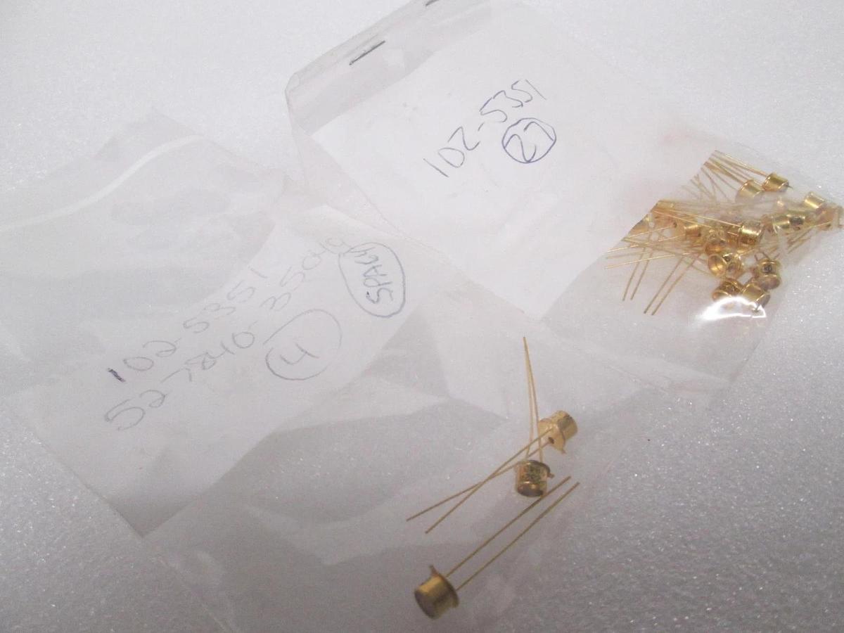 Gold Capacitor, 102-5351, New, Lot of 31
