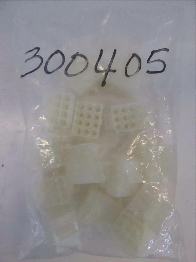 12 Position Recept Connector, 300405, New, Lot