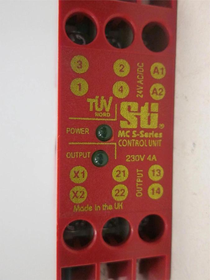 Used STI, Safety Relay Unit, MC S-Series, 230V, 4A, Used