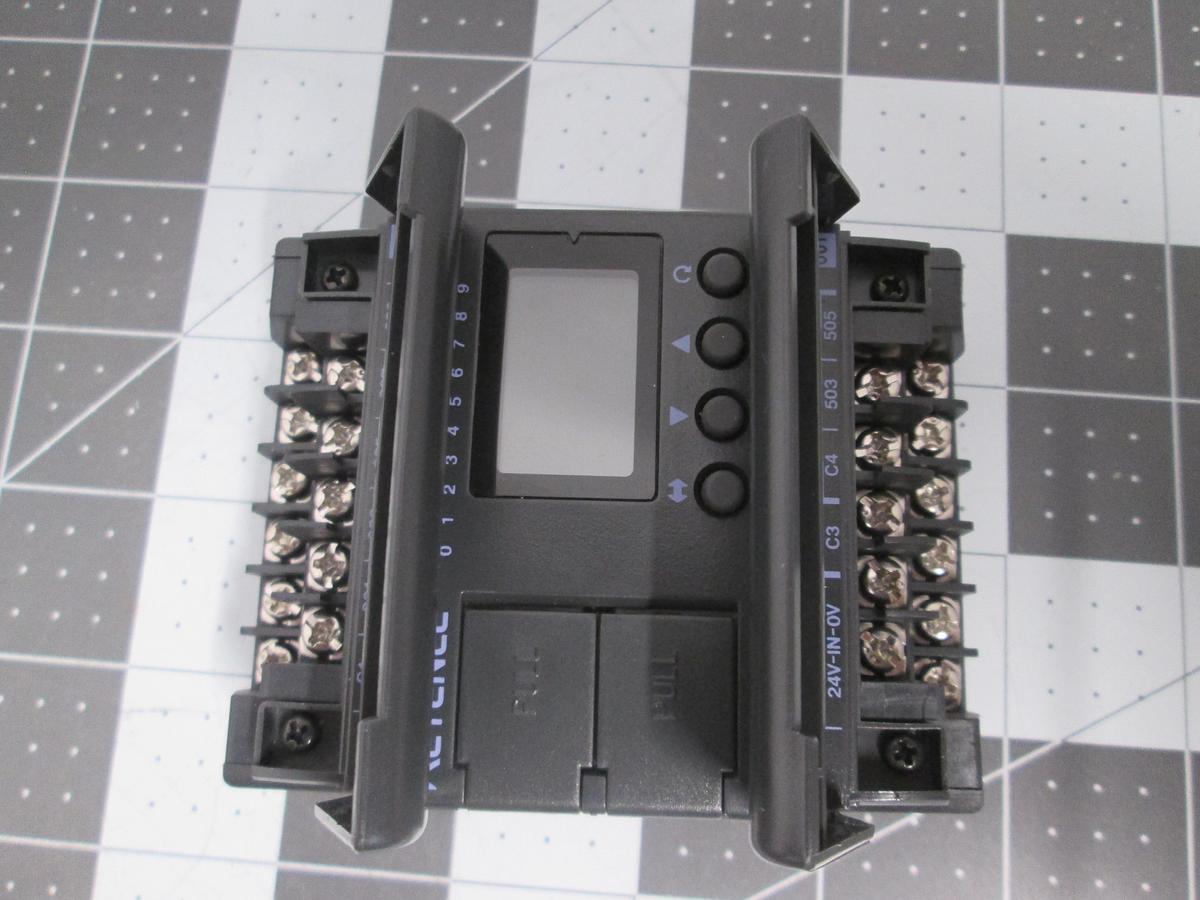 Used Keyence KV-16DR Visual KV Series Micro PLC Base Unit 10 Input 6 Relay Output