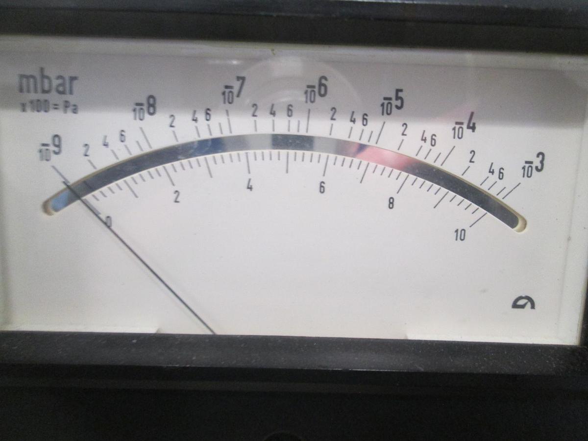 Used Leybold-Heraeus, IONIVAC, IM 210, Vacuum Gauge Controller, Used
