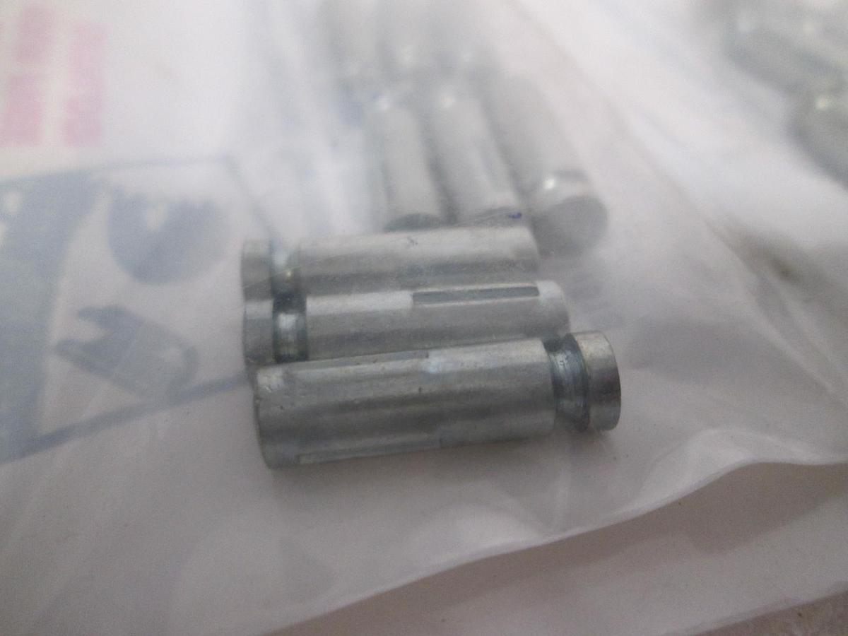 Used Berg, CL-2, 215-172, New, Lot of 20