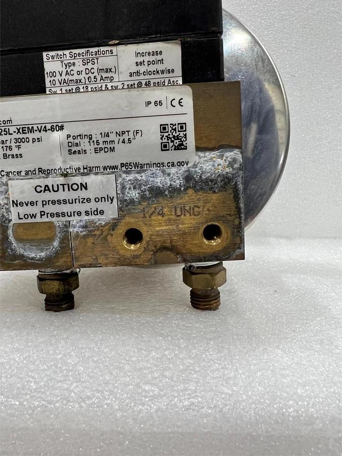Used Ashcroft, 45-1131-AD-25L-XEM-V4-60# Differential Pressure Gauge 0-60 PSID, Used