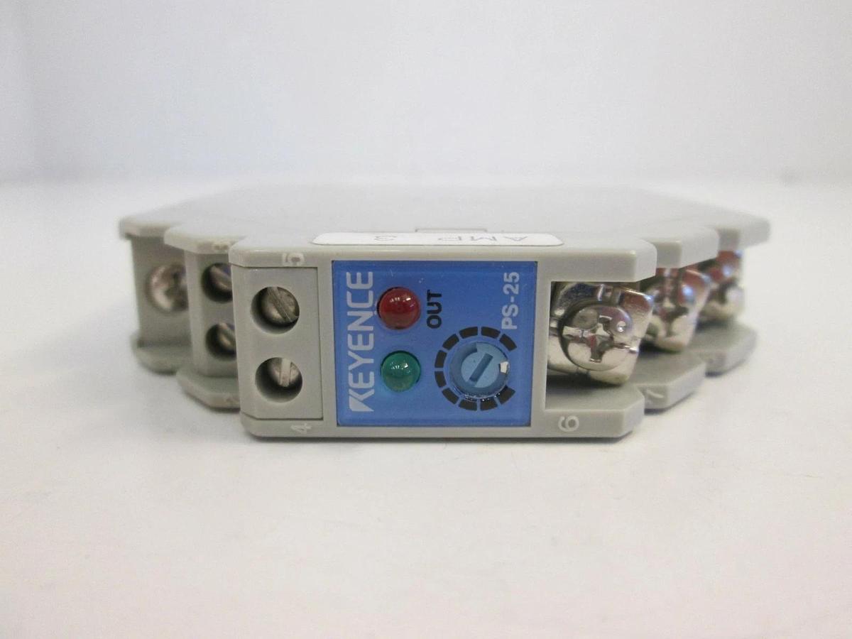 Used Keyence PS-25 Photoelectric Sensor