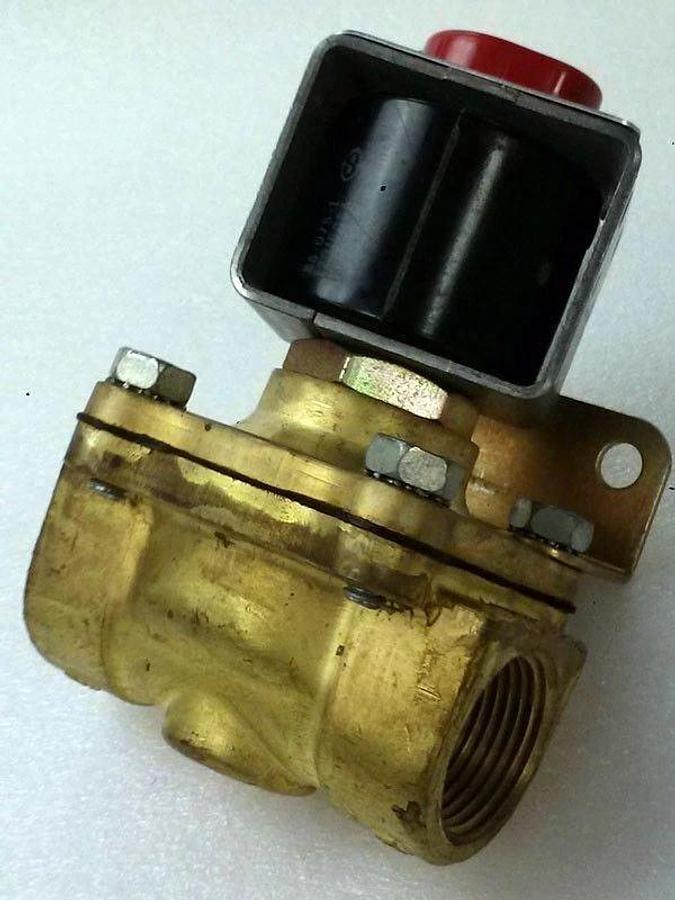 Used Asco US8210D95NMB Solenoid Valve 12.4w 100psi, Used