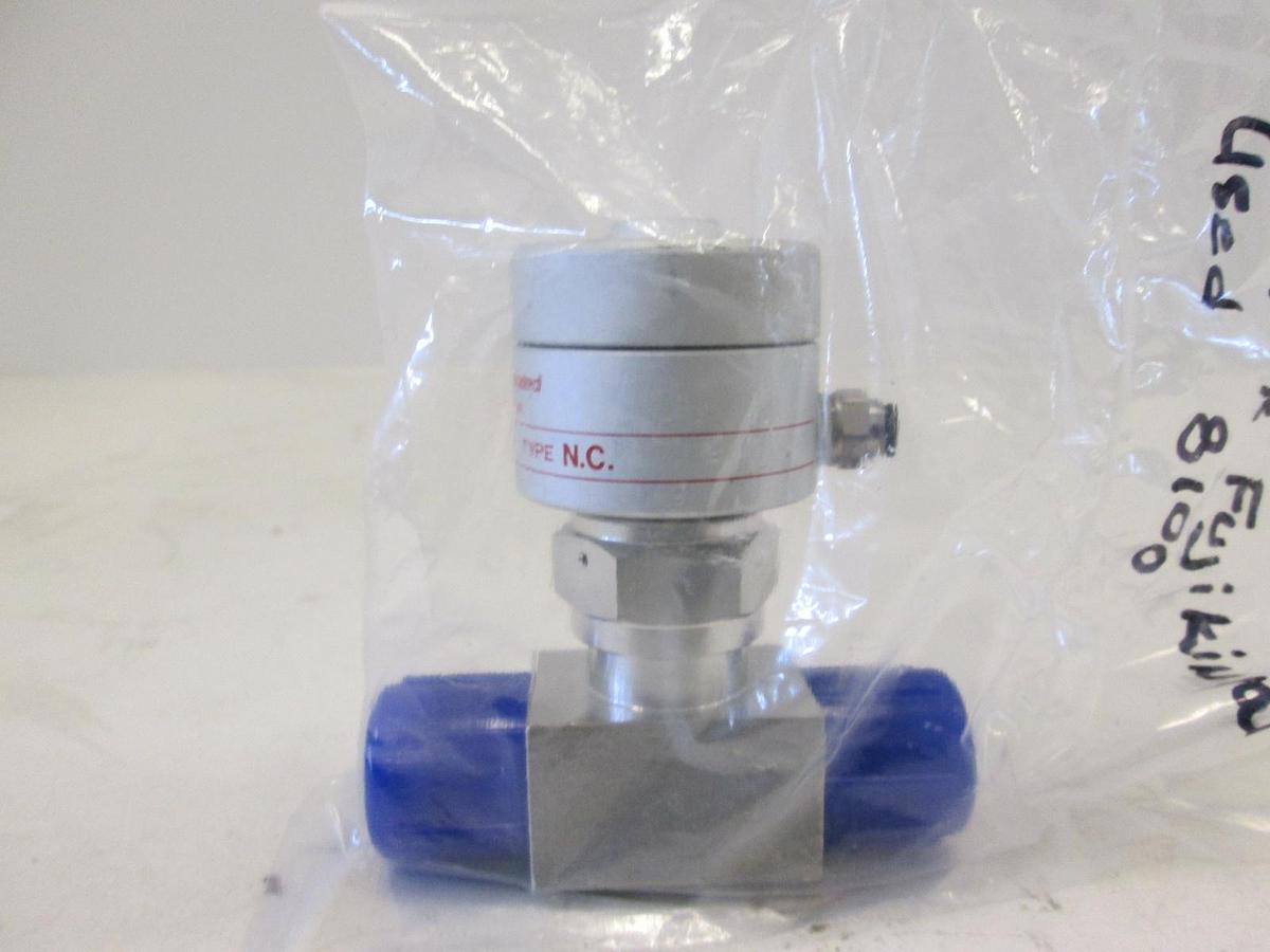 Used Fujikin, O.P. .34 -.69 MPa Pneumatic Valve, N.C, 316L, 1/2 MVCR, Used