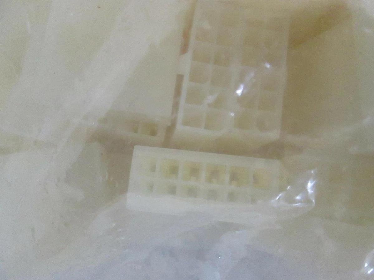 12 Position Connector, 300433, New, Unknown Lot