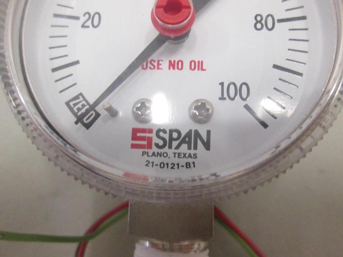 Used Span,21-0121-B1, Type122Pressure Gauge, 0-1000 psi, 1/4" MVCR Bottom Mount, Used