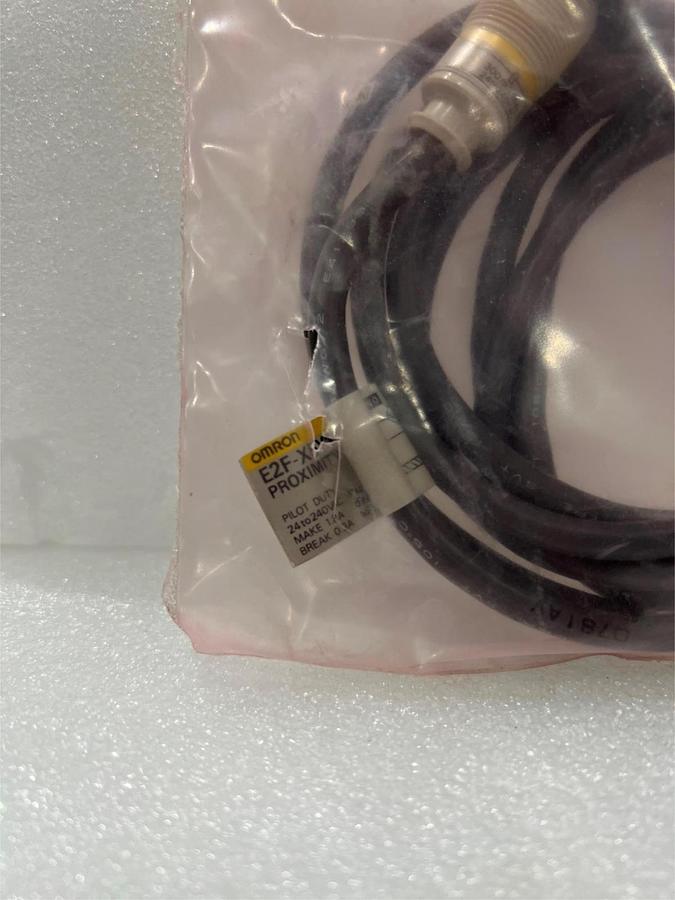 Used Omron, E2F-X5Y1-US, Proximity Sensor, New