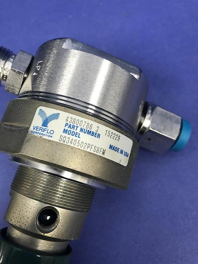 Used Veriflo SQ34050W2PFS8FM UHP Point-Of-Use Regulator, 1/2" FVCR x 1/2" MVCR