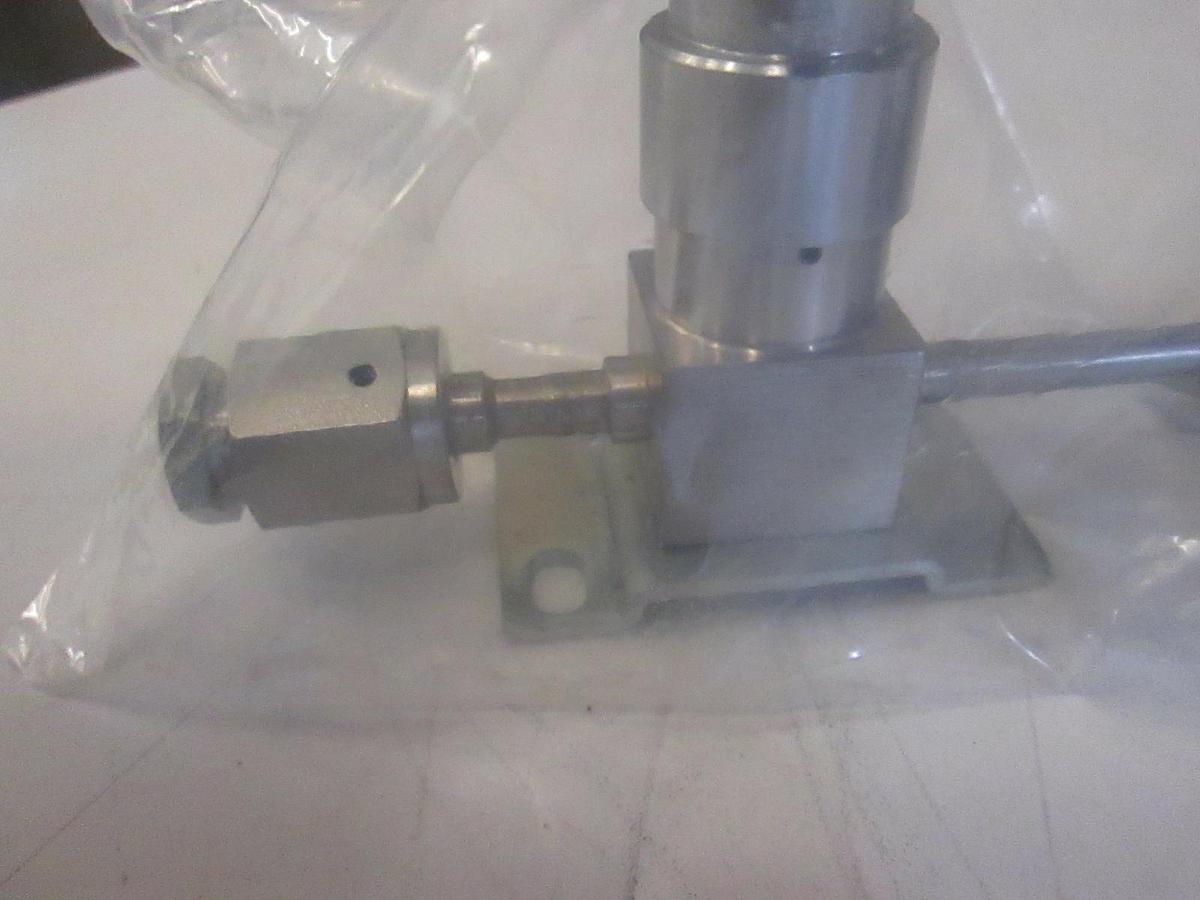 Used Semi Gas manual purge valve assembly, 1/4" FVCR Fittings, Tested Good
