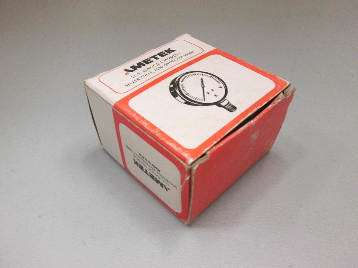 Ametek, P500, 0-3000PSI Gauge, 1/4 male pipe center Back Mount, New