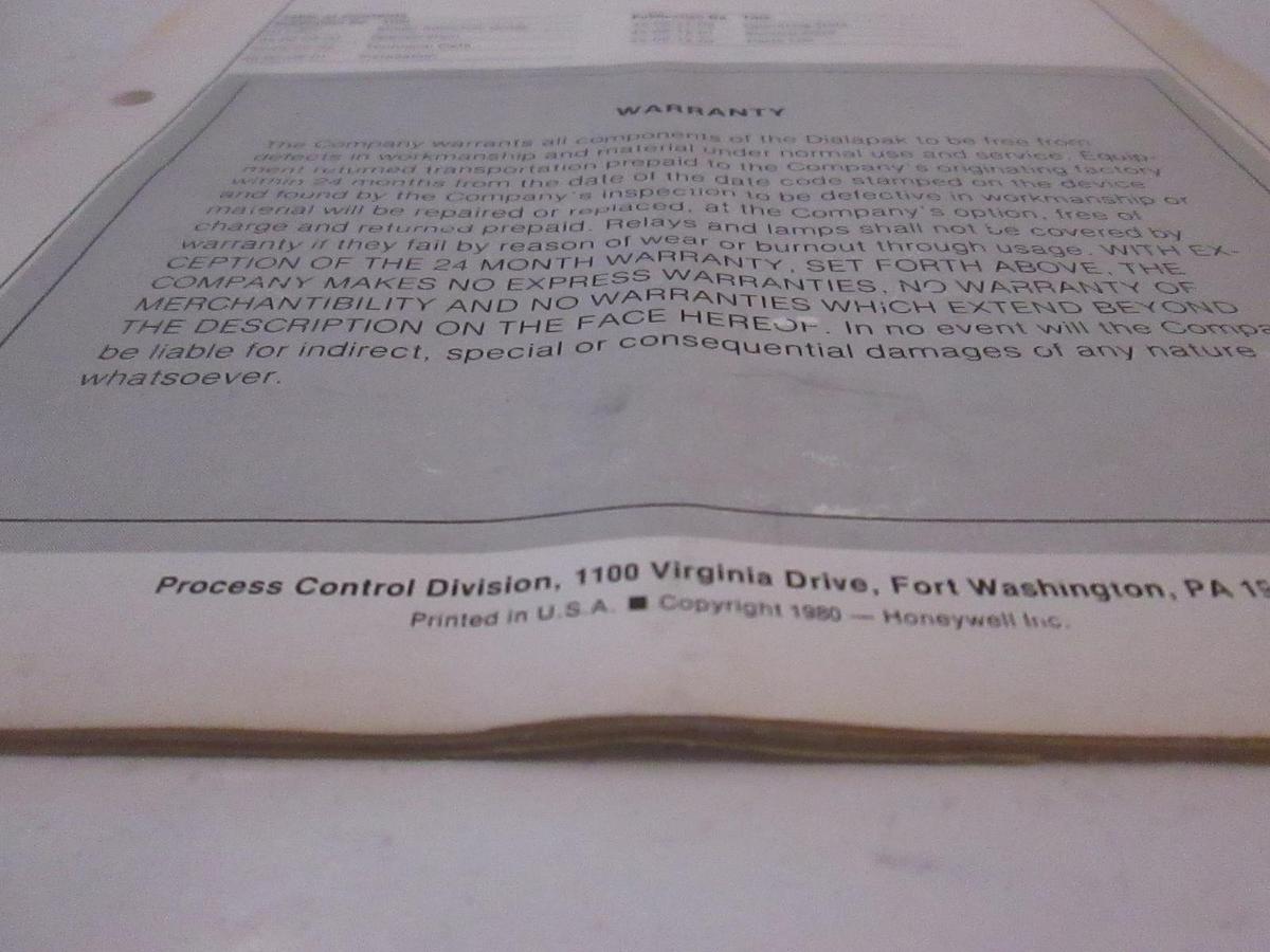 Used Process Control Division Dialapak Controllers Product Manual, Used
