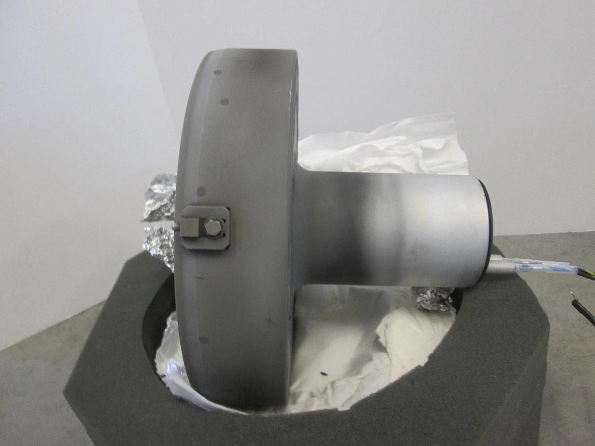 Used Novellus Heater Pedestal 02-033394-00 Type D, 200mm, 9" Diameter