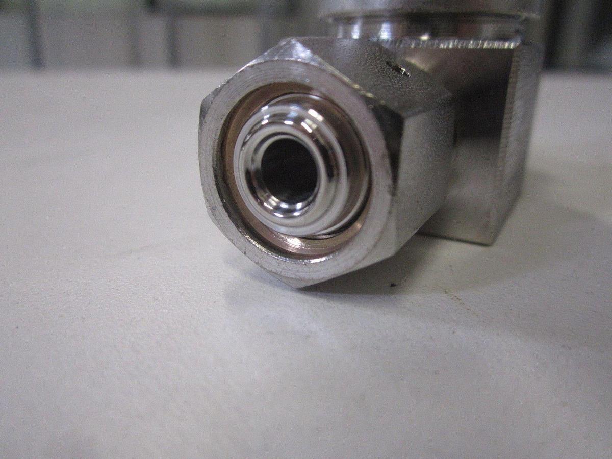 Used Swagelok SS-BNV51-2C Bellows Sealed Valve, 1/8-27 NPT Inlet, 1/4" FVCR