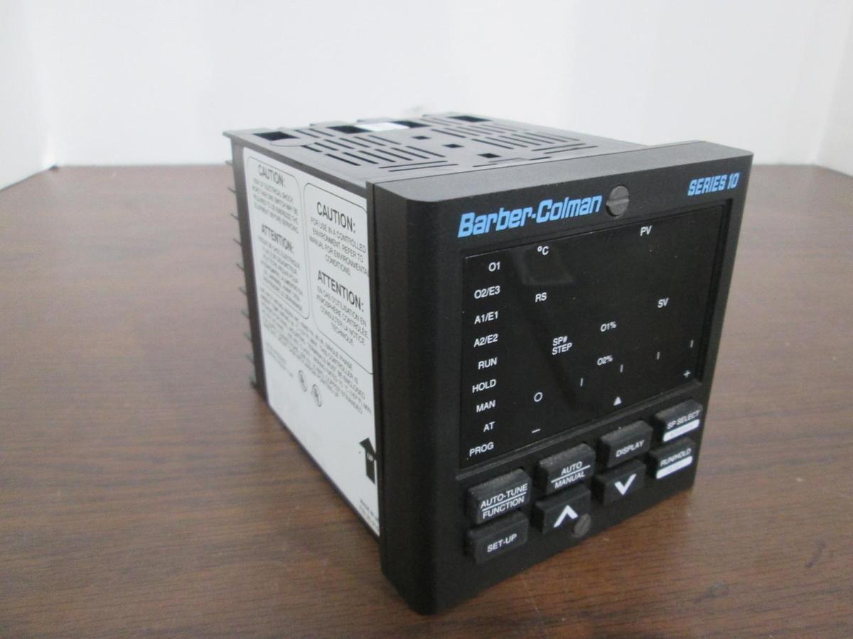 Used Barber-Colman, Series 10, 10Q2-6KC40-000-0-00, Temperature Controller, New