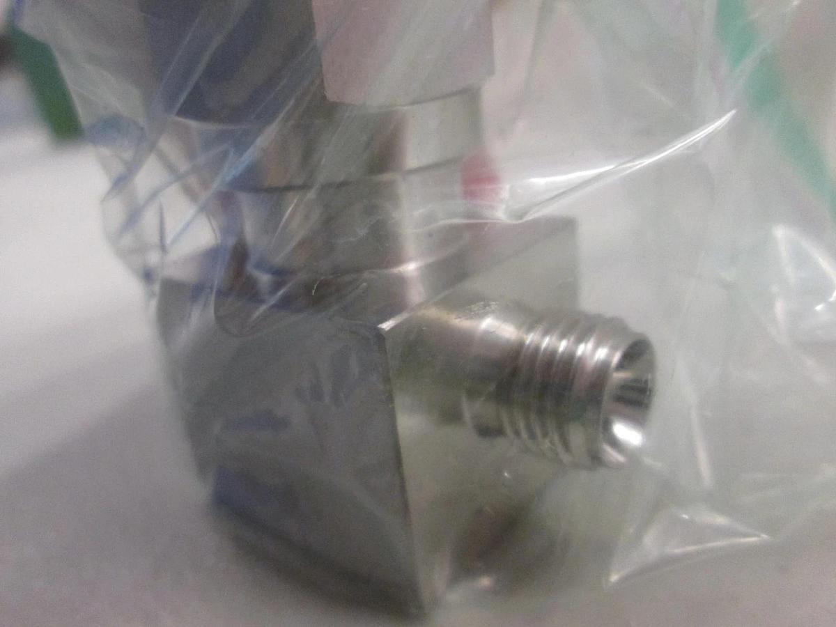 Used Fujikin Mega-Mini, 3.5-7kgf, Pneumatic Valve, 1/4", Used