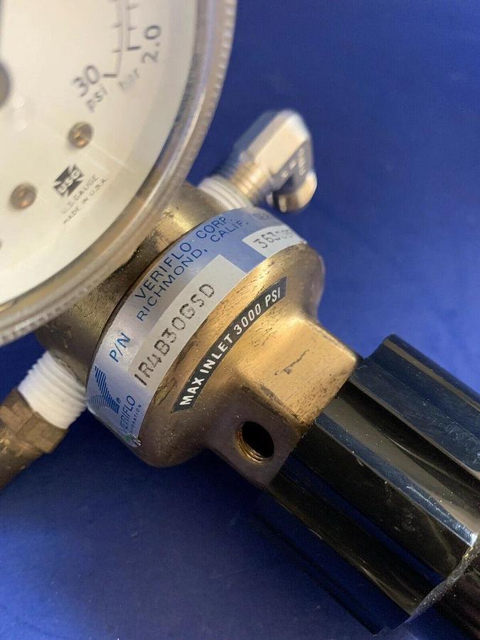Used Parker Veriflo IR4B-30-GSD Brass Regulator w/ Gauge, 4 Port, Used