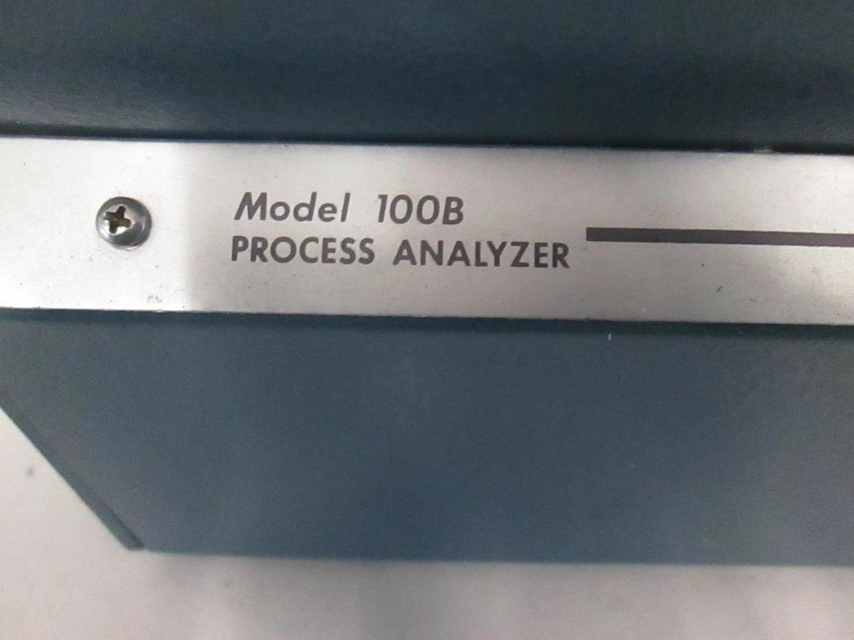 Used UTI, RF Generator, Model 100B Process Analyzer, Used