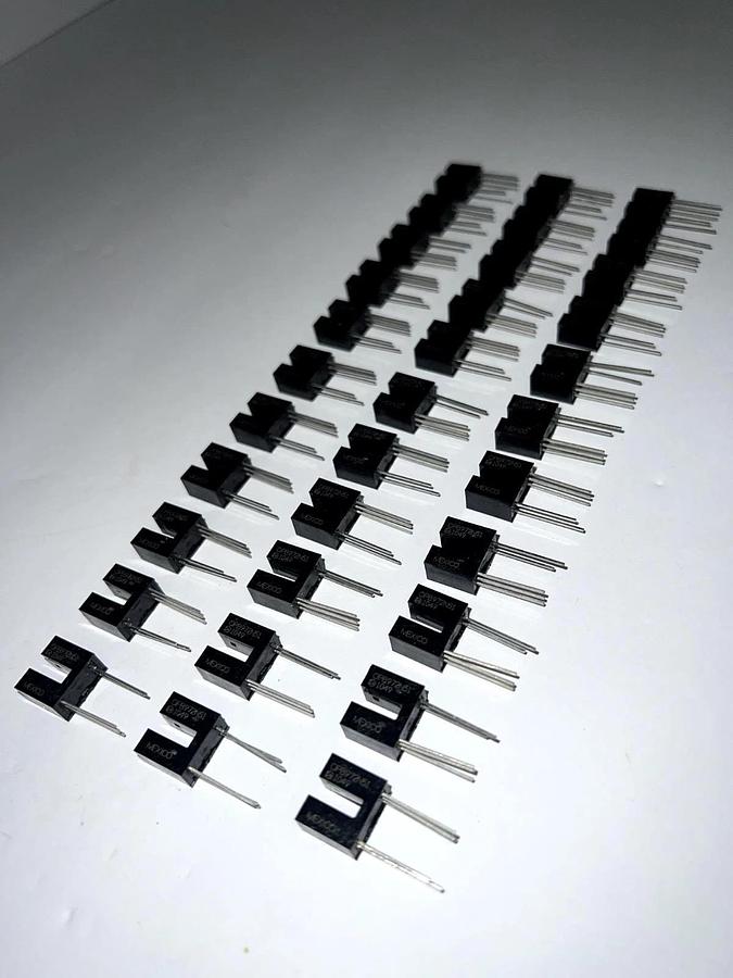 Used OPTEK TECHNOLOGY OPB972N51 450077161, Used, Lot of 33