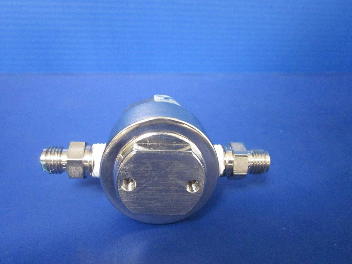 Used Veriflo HPV210S with Purge / Vent Button, 2 Ports - 1/4" Compression, Used