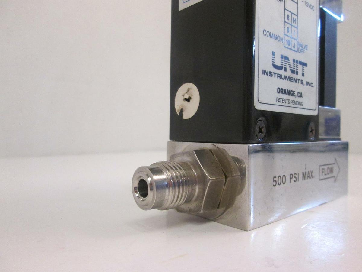 Used Unit UFC-1020 Mass Flow Controller MFC, O2, 1 SLM