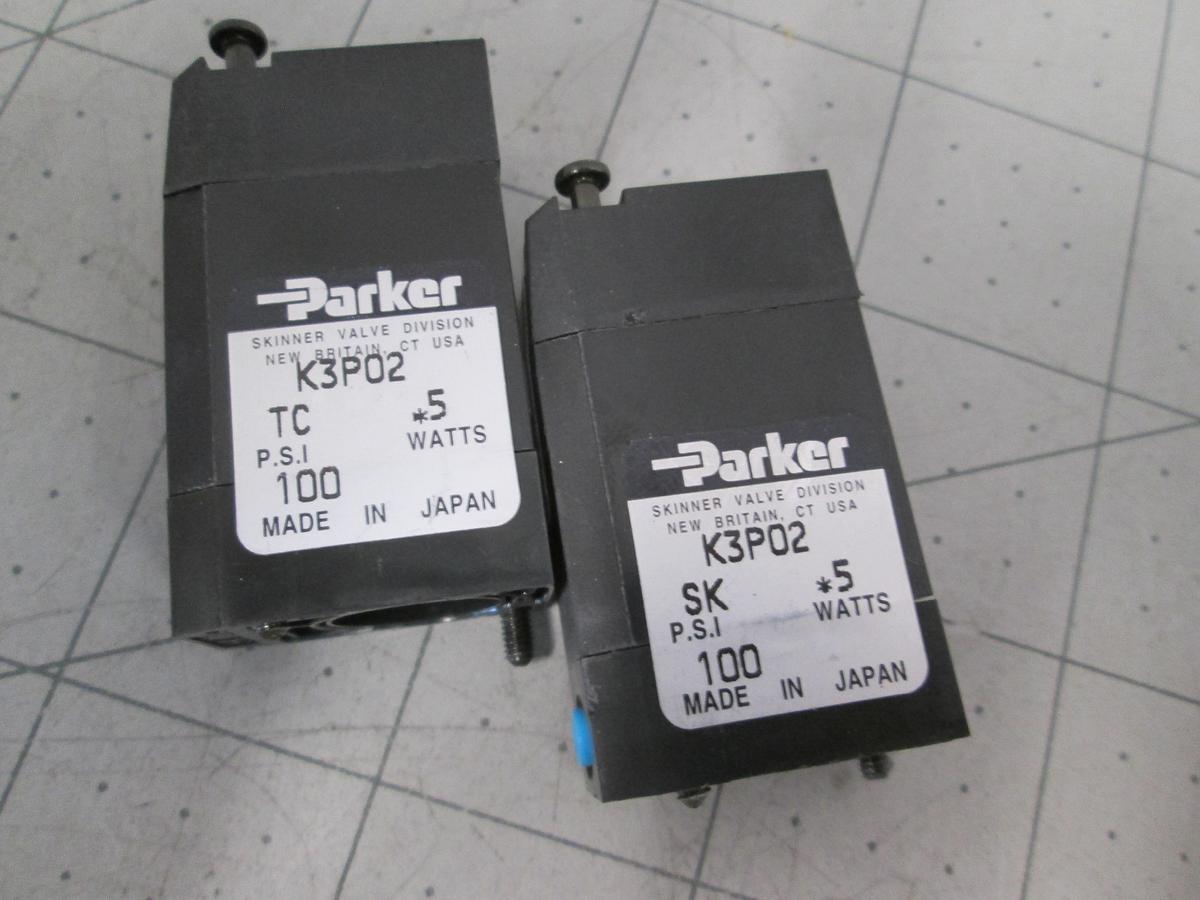Used Parker Skinner, K3P02, 3-Way Soleniod Valve 100 PSI 0.5W Lot of 2 Used