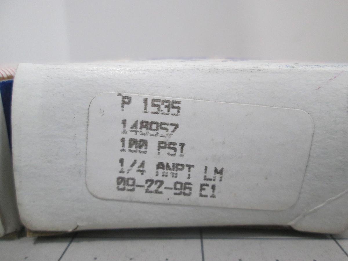 USG Amtek, P 1535, Gauge, 0-100 PSI, 1/4 ANPT, New, Lot of 2