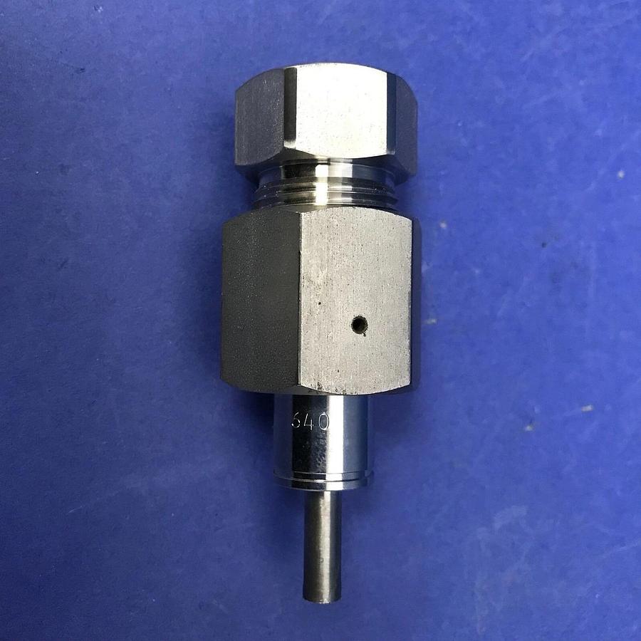 Used CGA 640 Cylinder Inlet Connection w/ CGA 632-642 Nut, Used