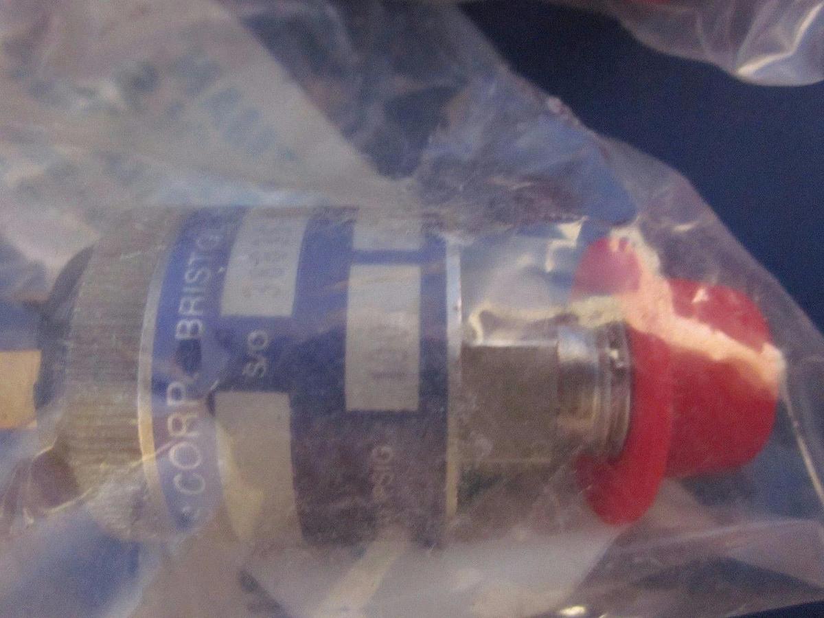 Used Whitman Controls W117G-10H-K52TB-X Ultra Pure Welded Pressure Switch- Lot of 3