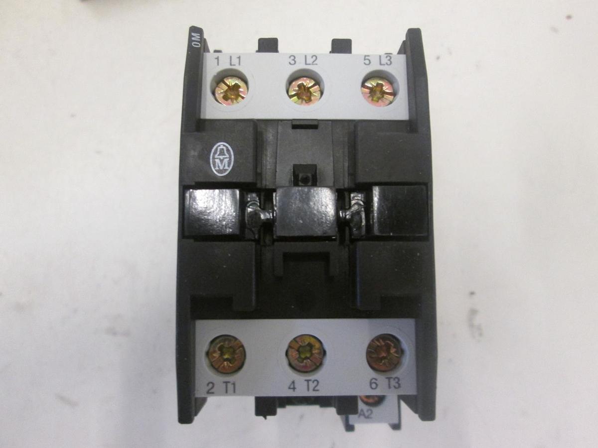 Klockner MOELLER, DILOM (24v 50/60 Hz), CONTACTOR, RELAY 24V 50/60 Hz, CE, New