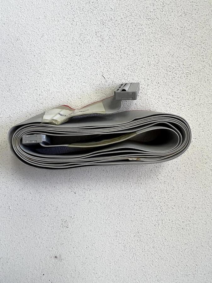 Used SVG VTR Ribbon Cable P/N 601341-01 ASSY HRNS GAS STATUS 26 Pin, Used
