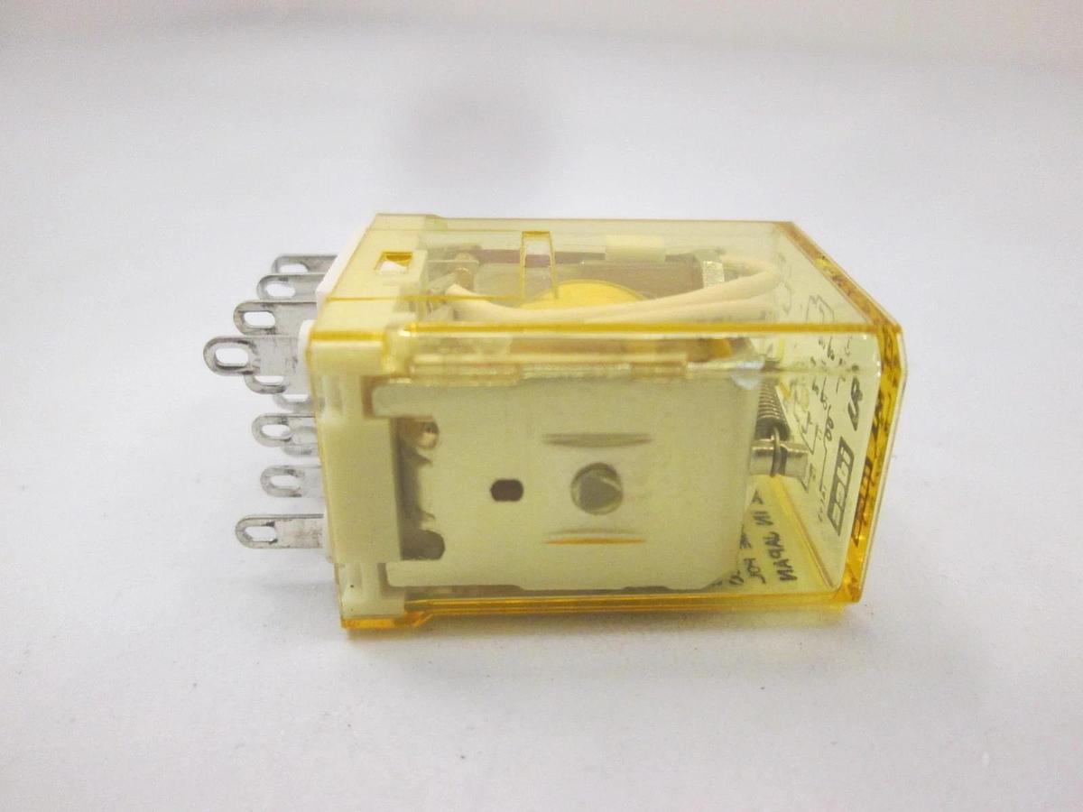 Used IDEC, RY4S-U, DC 24 V Relay, Used