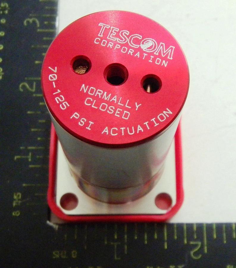 Tescom 33-1C52IG52C-009 IGS Valve, New